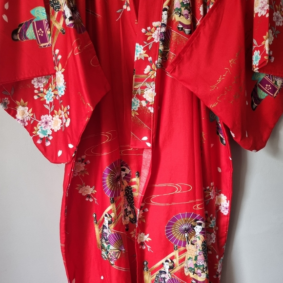 JUGUEMM Kimono Red Patterned Winged Sleeves Made in Japan Size Large - Picture 4 of 15